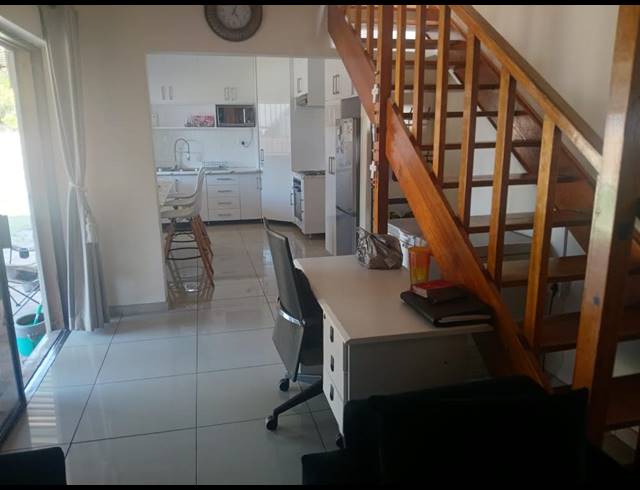 5 bed property for sale in RIDGEWAY